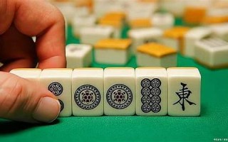 梦见打麻将(梦见打麻将胡牌是什么预兆)